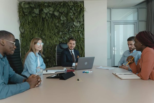 How can you choose the perfect lighting for a UK home interior?